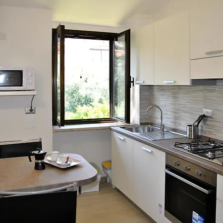 La Terrazza Di Dinky By Interhome Daire